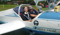 Torben im Flugzeug